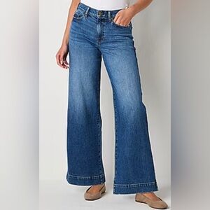 a.n.a 
High-rise
Baggy wide leg
Size 10 (runs large)
EUC
Inseam 30 inches